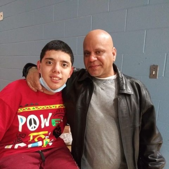 Profile Picture of Michael Perez (@mikep1223115) on Poshmark