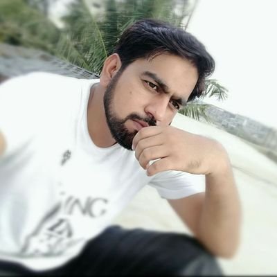 Profile Picture of ™❤مسافر❤™ (@iAmirHafeez) on Twitter