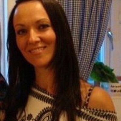Profile Picture of Lisa Albert (@MissLisaAlbert) on Twitter