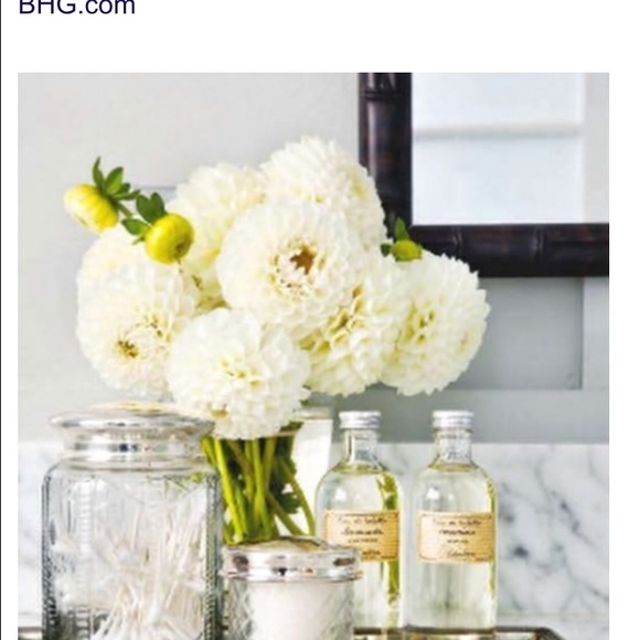 Profile Picture of Delise Rhea (@delise86) on Poshmark