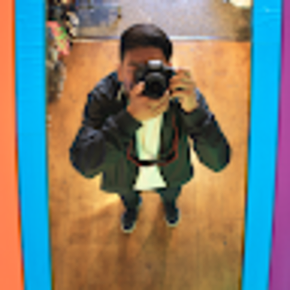 Profile Picture of Nathan Yang (@nathanyang801) on Poshmark