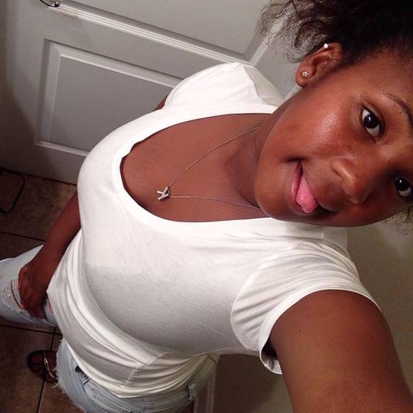 Profile Picture of Kadykay Cains (@kayla_efly) on Poshmark