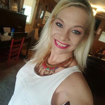 Profile Picture of Misty Spring (@SparkShineBrite) on Twitter