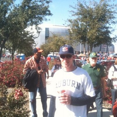 Profile Picture of Justin Stuber (@10major) on Twitter