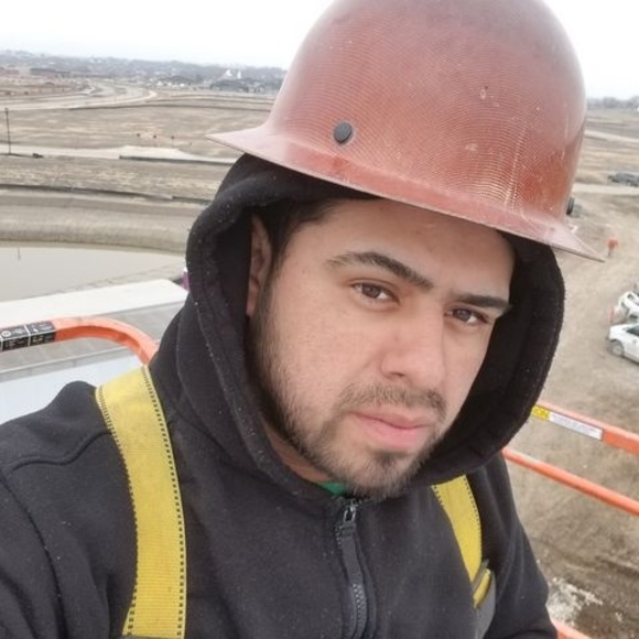 Profile Picture of Byron Rodriguez (@byronrodrigu849) on Poshmark