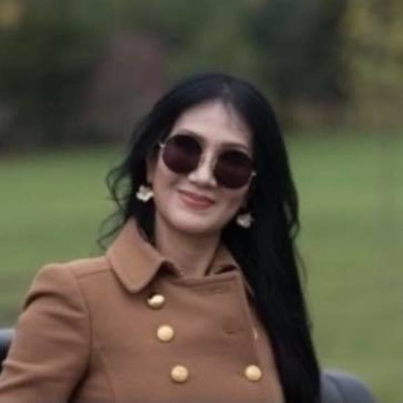 Profile Picture of Doan Nguyen (@casidoannguyen) on Poshmark