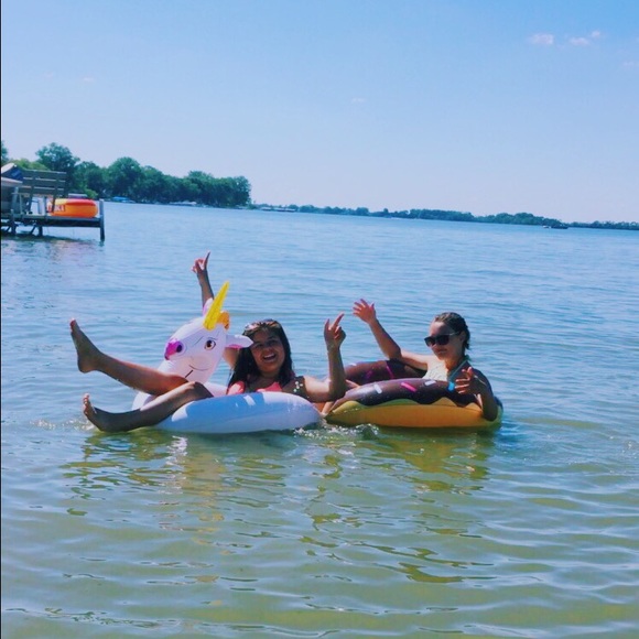 Mackenzie Duzan - Poshmark Profile Picture of Mackenzie Duzan (@kenz_99) on Poshmark