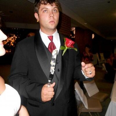 Profile Picture of Jason Edwards (@metter321) on Twitter