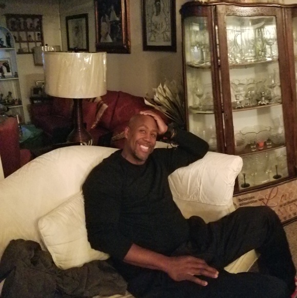 Profile Picture of Darryl Owens (@louverture71) on Poshmark