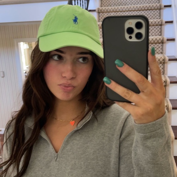 Profile Picture of Sophia Hallquist (@shallquist3) on Poshmark