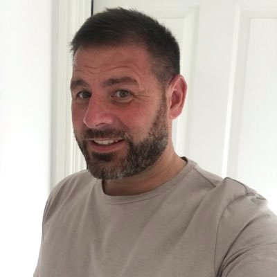 Profile Picture of Gareth Davies (@Mavis_Davies9) on Twitter