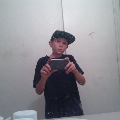Profile Picture of Cecil Hudson (@peckerwood0402) on Twitter