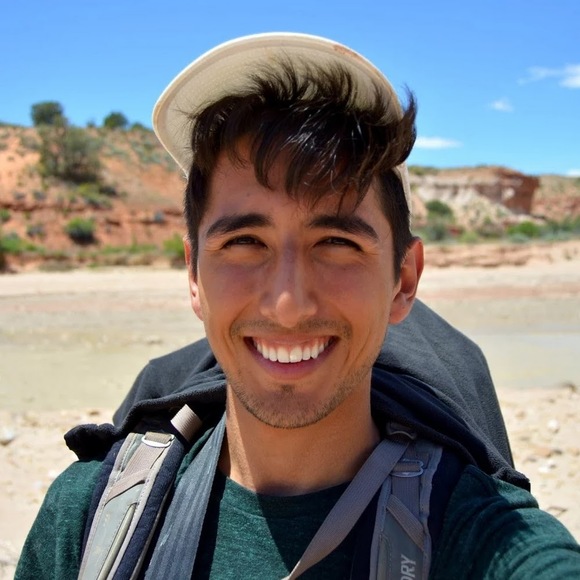 Profile Picture of Daniel Arias (@danielarias) on Poshmark