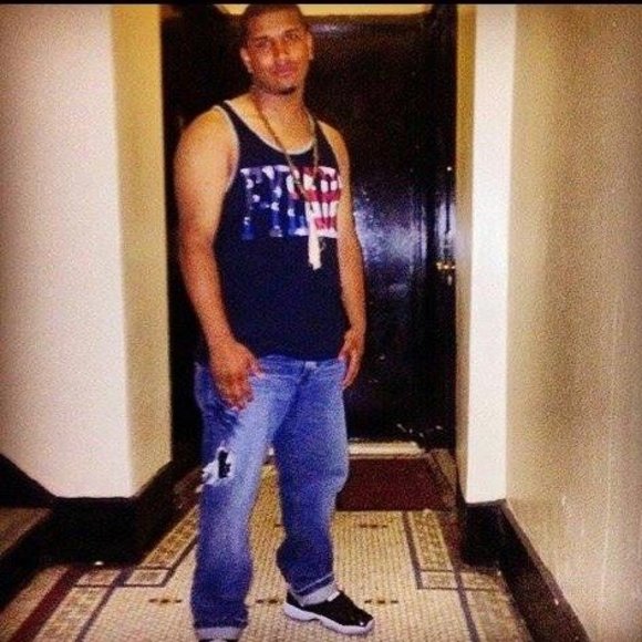 Profile Picture of Victor Paulino (@younqx) on Poshmark