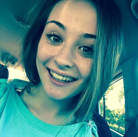 Profile Picture of Alexis Carman (@alexiscarman) on Poshmark
