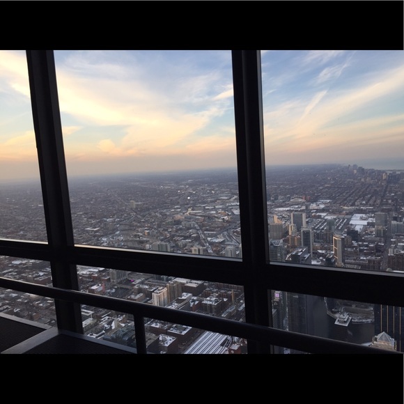 Profile Picture of Alison Marks (@almarks12) on Poshmark