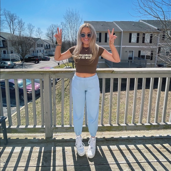Profile Picture of Kate Blum (@kateblum) on Poshmark