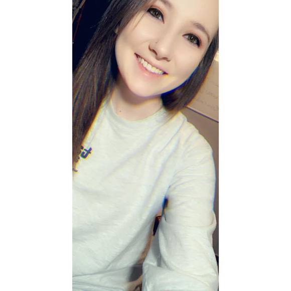 Profile Picture of Morgan Englebretson (@morgan1514) on Poshmark