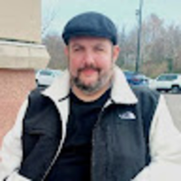 Profile Picture of David Falzone (@falzonedavid3) on Poshmark