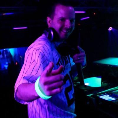 Profile Picture of James Cranford (@djbeatz80) on Twitter