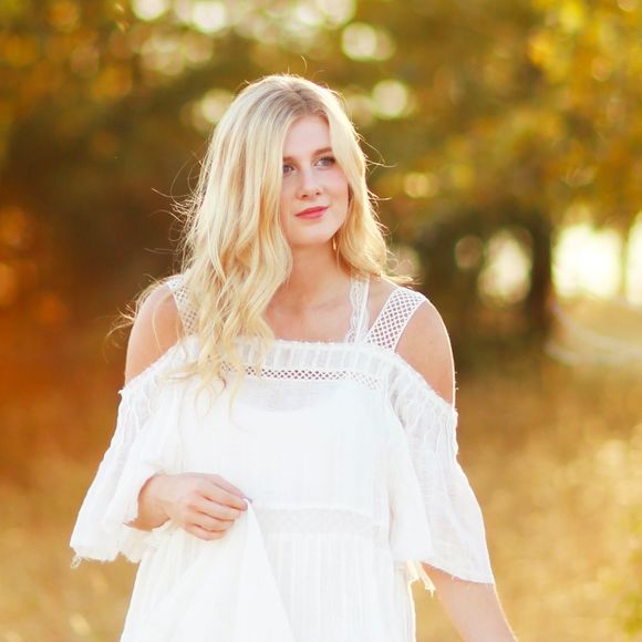 Vendela Bekebrede - Poshmark Profile Picture of Vendela Bekebrede (@juicygirl123) on Poshmark