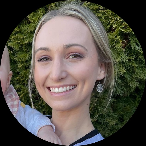 Profile Picture of Allison Bolden (@coenena) on Poshmark