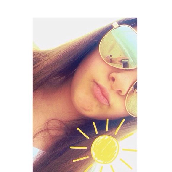 Profile Picture of Katie Getchius (@katiee_29) on Poshmark