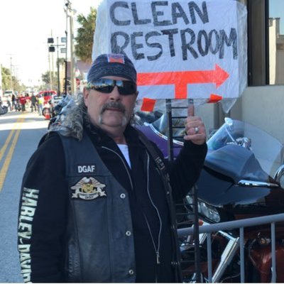 Profile Picture of David Strozewski (@DavidStrozewski) on Twitter