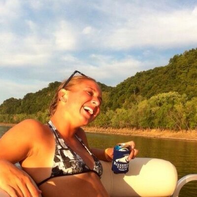 Profile Picture of Jessie Sanderson (@JessieSanderson) on Twitter