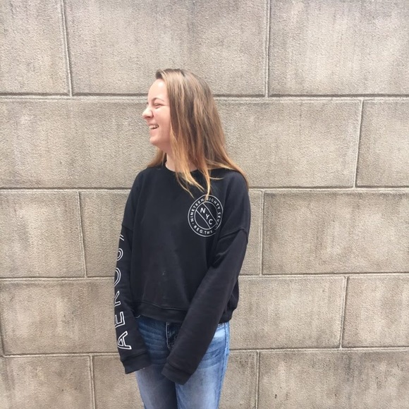 Profile Picture of Mallorie Mogler (@malmog17) on Poshmark