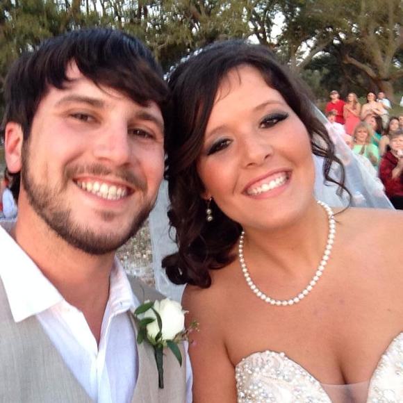 Profile Picture of Drew Holmes (@aholmes07) on Poshmark