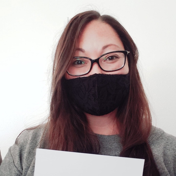 Profile Picture of Katherine Konze (@kkonze) on Poshmark