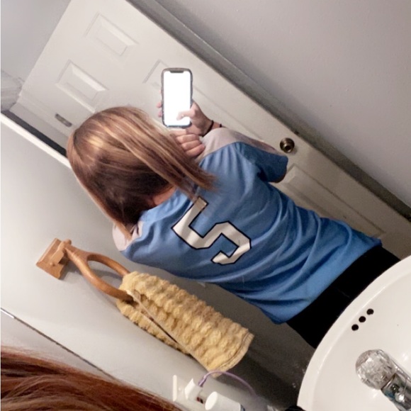 Profile Picture of Arya Pretlow (@ary_00480) on Poshmark