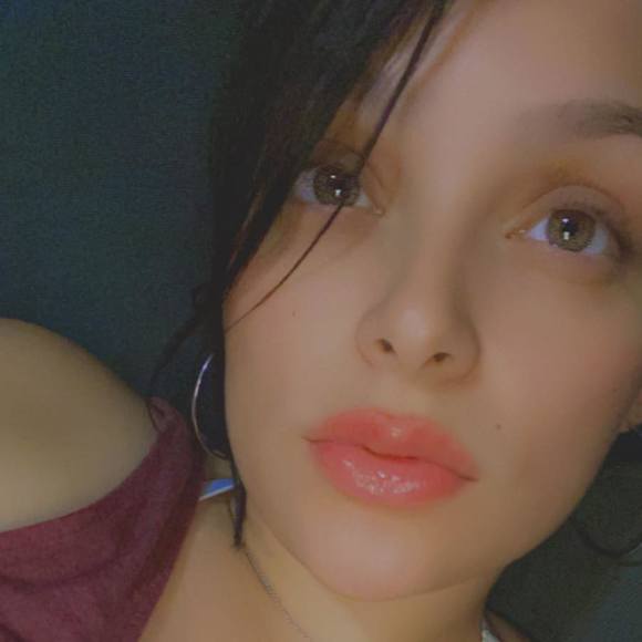 Profile Picture of Lexii Castelo (@alanibayte) on Poshmark