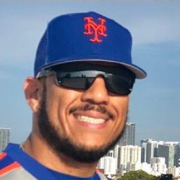 Profile Picture of James Fernandez (@bigchupes19) on Poshmark