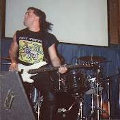 Profile Picture of Jeff Mowatt (@LumboDunillingo) on Youtube