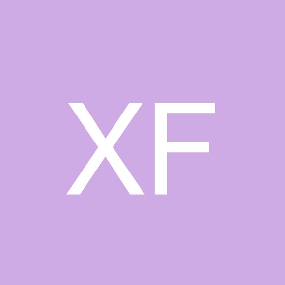 Profile Picture of Xenia Fernández (@ferxenia) on Poshmark