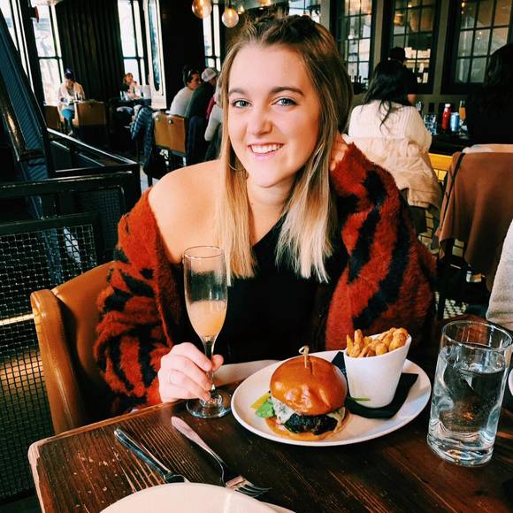 Madalyn Borek - Poshmark Profile Picture of Madalyn Borek (@madsborek) on Poshmark