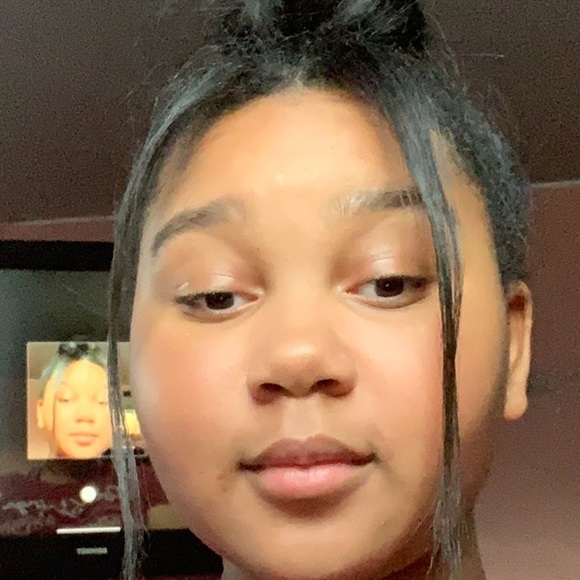 Profile Picture of Serenity Clark (@serenityclar871) on Poshmark