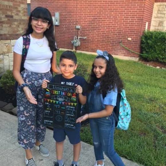 Profile Picture of Souzan Sakr (@souzan) on Poshmark