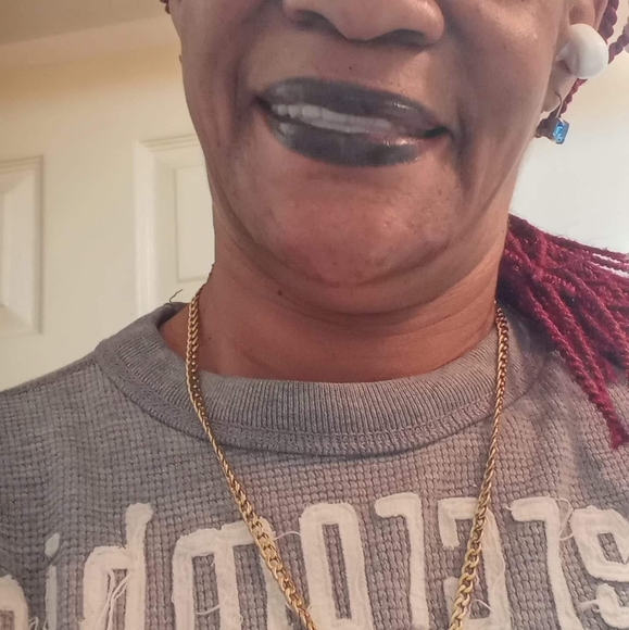 Profile Picture of Rose Short (@starkes1728) on Poshmark