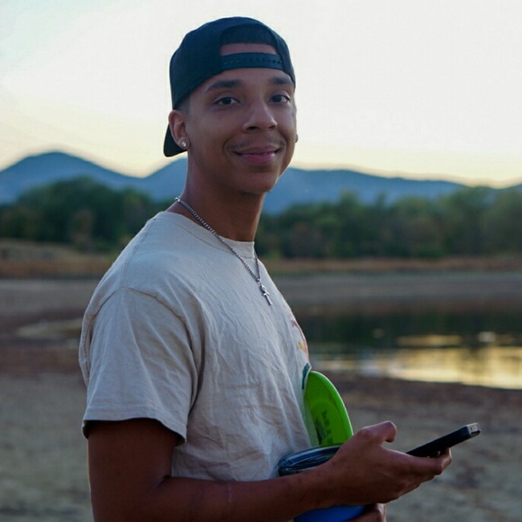 Profile Picture of Devin Vance (@jigga_95) on Poshmark