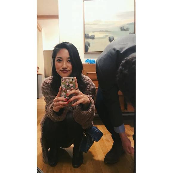 Profile Picture of Nako Kobayashi (@nakokobayashi) on Poshmark