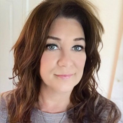Profile Picture of Anne St. John ✨Psychic  ☘️ Medium ✨ (@AnneCStJohn) on Twitter