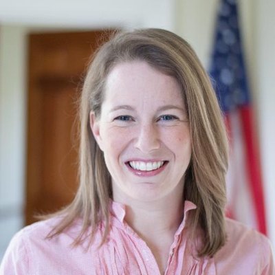 Profile Picture of Kelli AustinClarkson (@KelliAustinDC) on Twitter