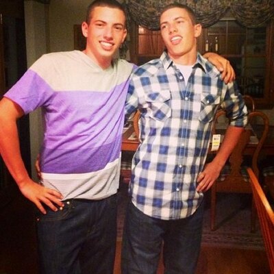 Profile Picture of Nick Menzel (@TheTwins650) on Twitter