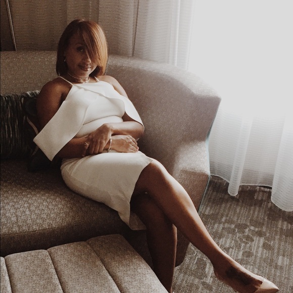 Profile Picture of Naomi Forrester (@nalidesign) on Poshmark