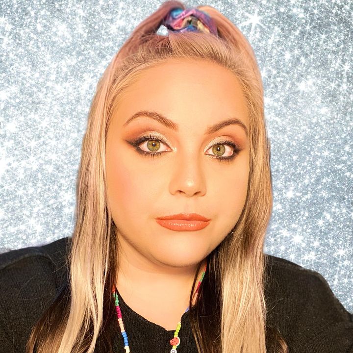 Profile Picture of   Theresa Massony... (@theresa_lol) on Tiktok