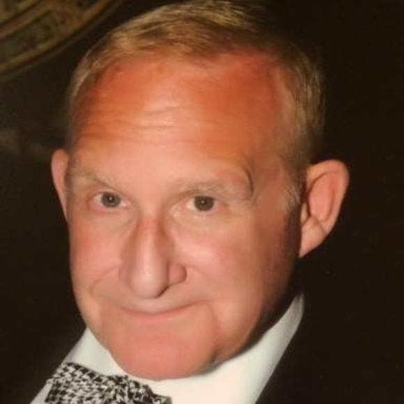 Profile Picture of Craig Geffen (@cgeffen) on Poshmark