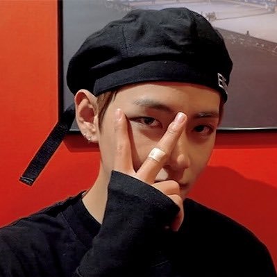 Profile Picture of Arely⁷ (@tpwktaehyung) on Twitter